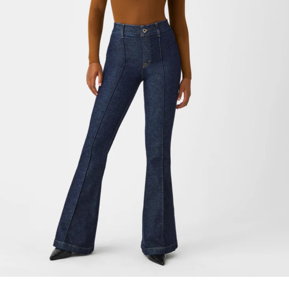 Like New Spanx Pintuck Glare Jeans XL tall